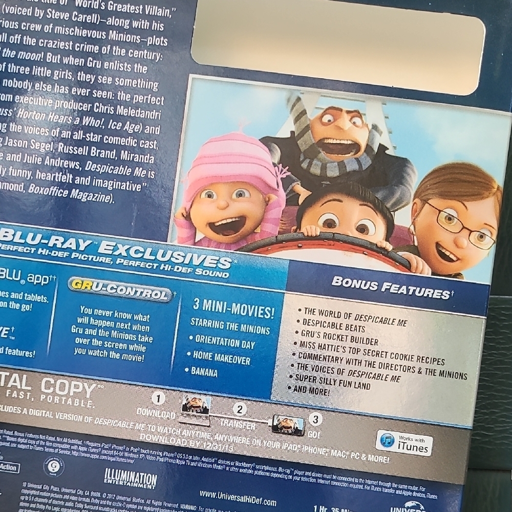 Universal Despicable Me Blu-ray DVD Digital Set - Picture 7 of 7